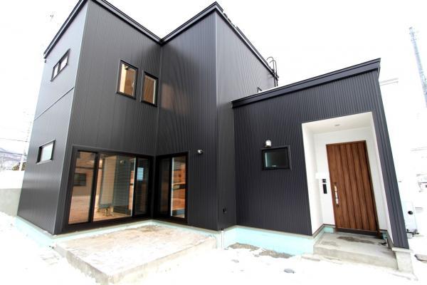 ワンちゃんと住むインダストリアル＋カフェ風な家」Ｈ様邸のご紹介～① 