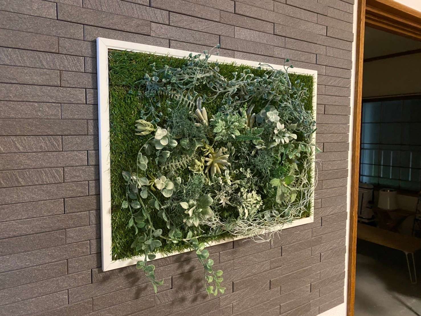 Diy フェイクグリーンアートの作り方をリスタートレポート Restart Report ホーム企画センターのリフォームスタッフブログ Claps 札幌でリフォームするならホーム企画センターへ 暮らしにリフォームをプラス Claps