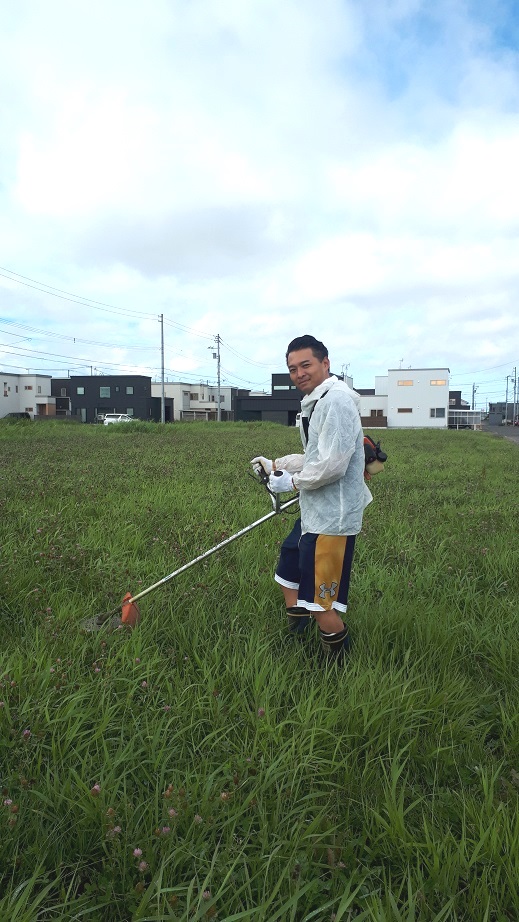 現場の草刈り(^^;