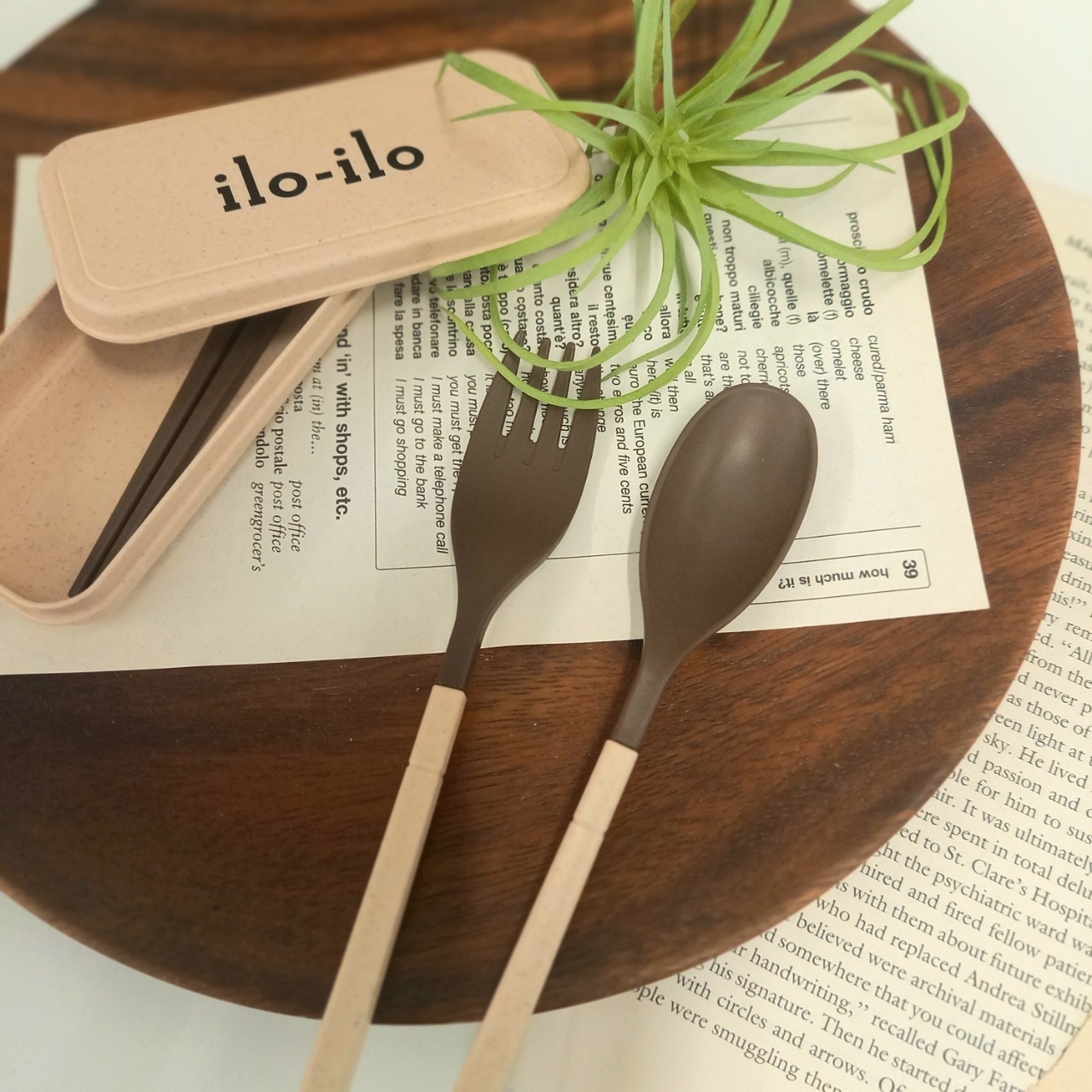 ilo-ilo八軒、家具小物セッティング