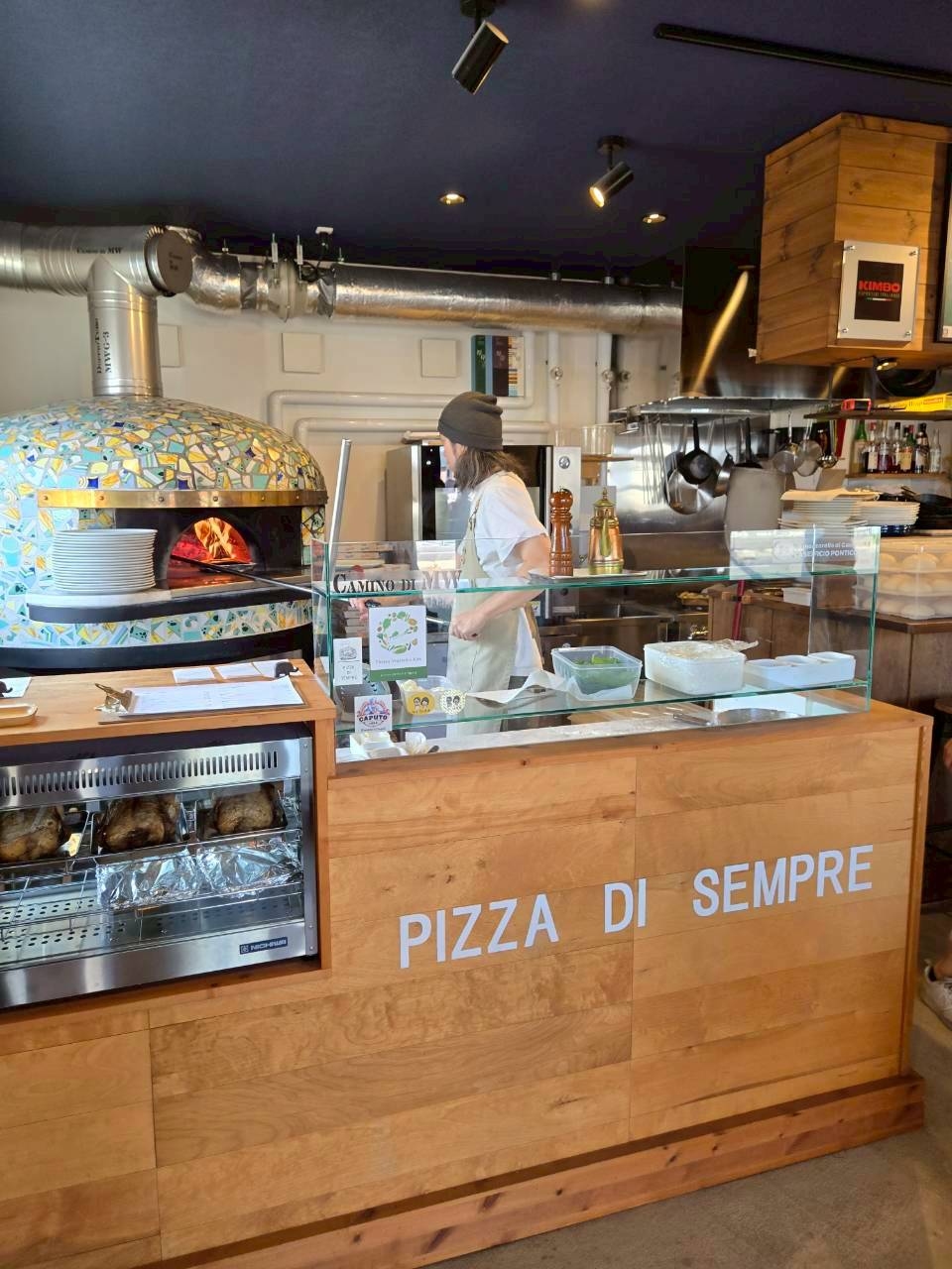江別「PIZZA　DI　SEMPRE」と蚤の市
