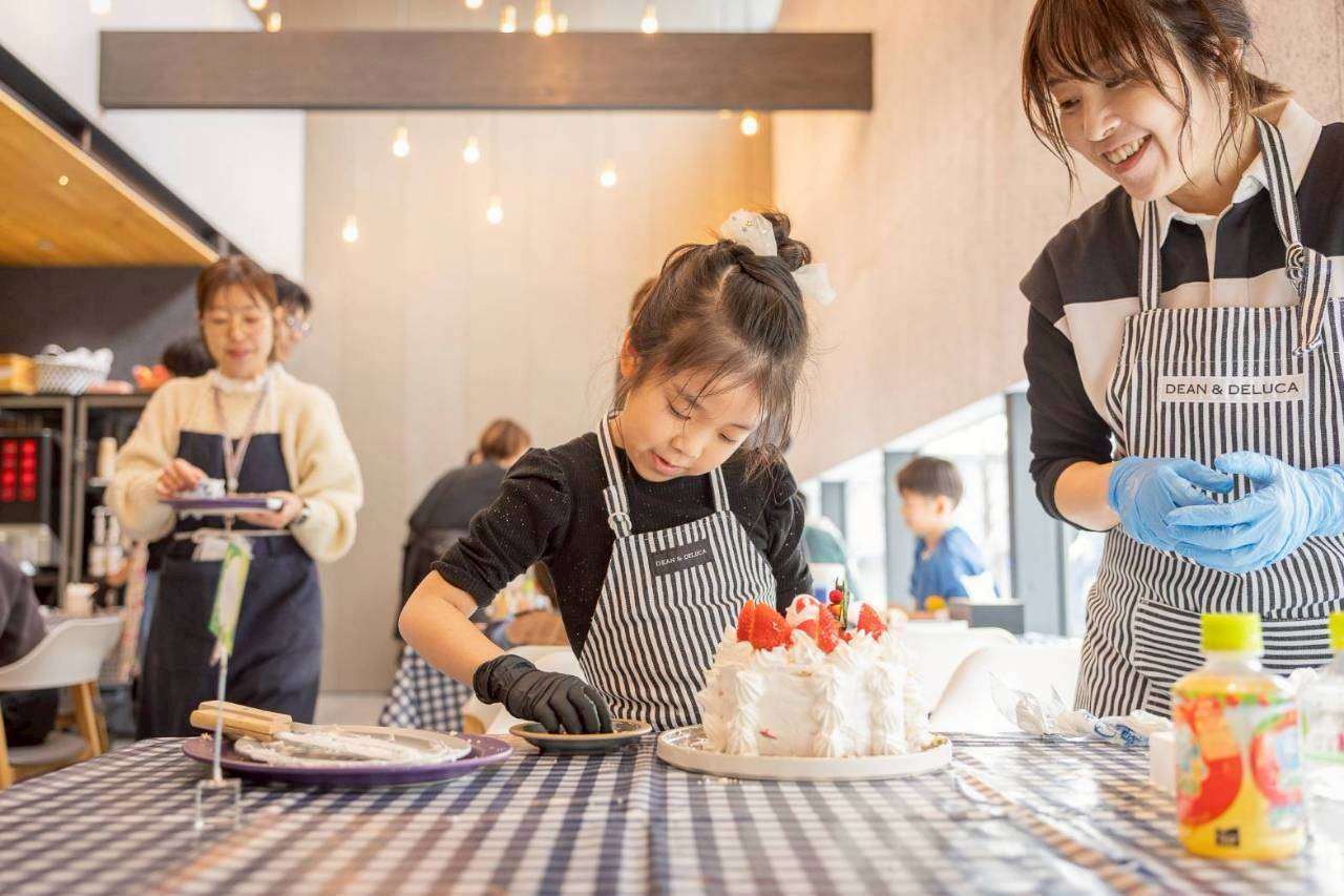 HOMELABのクリスマスケーキ作りイベント終了♪